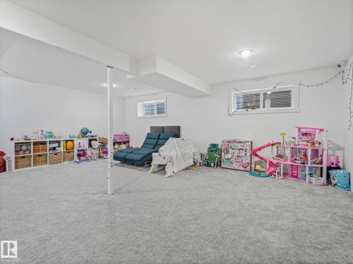 22522 98A Avenue, Edmonton, AB - Indoor