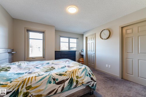 1945 Ainslie Link, Edmonton, AB - Indoor Photo Showing Bedroom