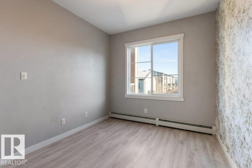 304 812 Welsh Drive, Edmonton, AB - Indoor Photo Showing Other Room