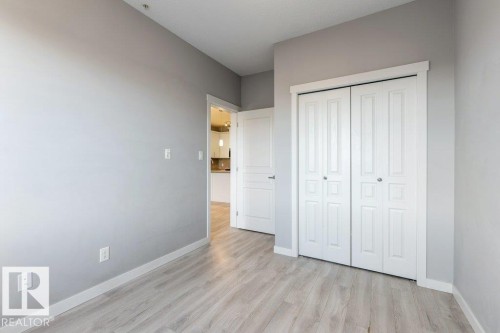 304 812 Welsh Drive, Edmonton, AB - Indoor
