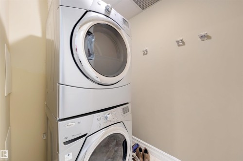 906 10142 111 Street, Edmonton, AB - Indoor Photo Showing Laundry Room