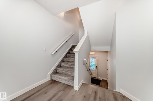 2282 Chokecherry Close Close, Edmonton, AB - Indoor Photo Showing Other Room