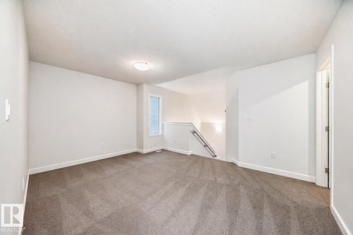 2282 Chokecherry Close Close, Edmonton, AB - Indoor Photo Showing Other Room