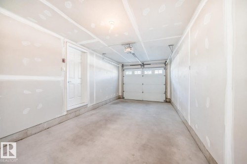 2282 Chokecherry Close Close, Edmonton, AB - Indoor Photo Showing Garage