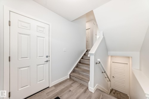 2282 Chokecherry Close Close, Edmonton, AB - Indoor Photo Showing Other Room