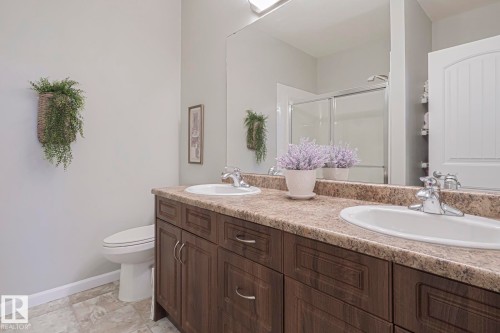 105 2503 Hanna Crescent, Edmonton, AB - Indoor Photo Showing Bathroom