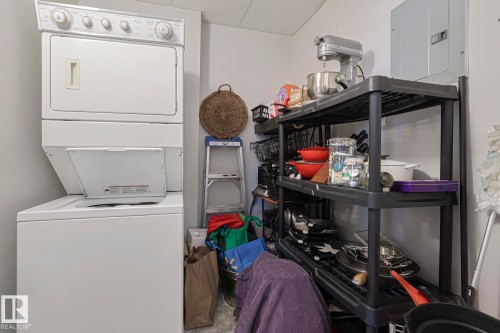 105 2503 Hanna Crescent, Edmonton, AB - Indoor Photo Showing Laundry Room
