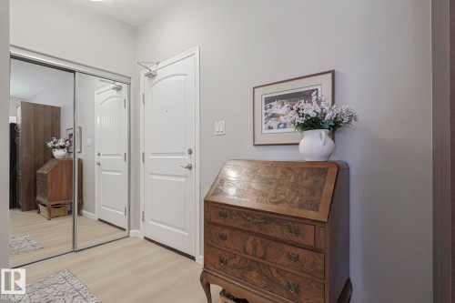 105 2503 Hanna Crescent, Edmonton, AB - Indoor Photo Showing Other Room