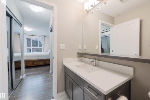 121 5504 Schonsee Drive, Edmonton, AB - Indoor Photo Showing Bathroom