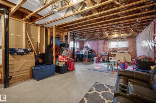 View of below grade area - 7074 Cardinal Way, Edmonton, AB - Indoor Photo Showing Basement