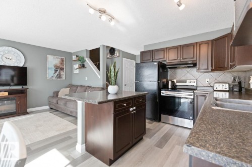 97 Keystone Crescent, Leduc, AB - Indoor Photo Showing Kitchen