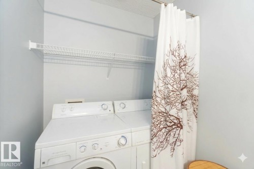 20 1404 Hermitage Road, Edmonton, AB - Indoor Photo Showing Laundry Room