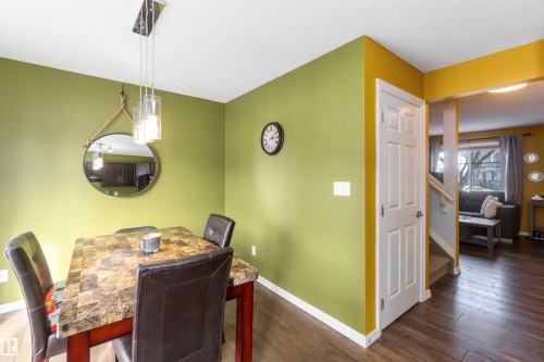 20 1404 Hermitage Road, Edmonton, AB - Indoor Photo Showing Dining Room
