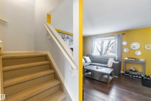 20 1404 Hermitage Road, Edmonton, AB - Indoor Photo Showing Other Room