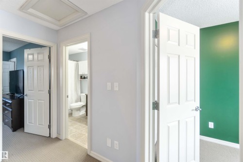 20 1404 Hermitage Road, Edmonton, AB - Indoor Photo Showing Other Room