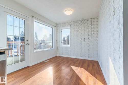 4927 19 Avenue, Edmonton, AB - Indoor Photo Showing Other Room