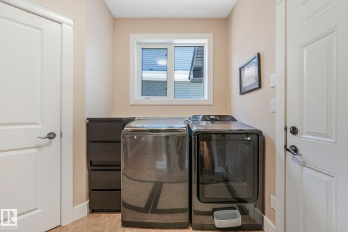46 Willowdale Place, Stony Plain, AB - Indoor Photo Showing Laundry Room