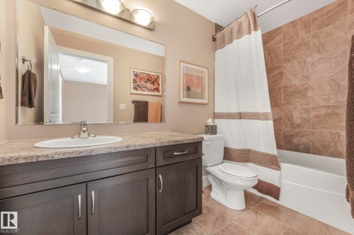 46 Willowdale Place, Stony Plain, AB - Indoor Photo Showing Bathroom