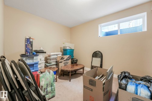 46 Willowdale Place, Stony Plain, AB - Indoor Photo Showing Other Room