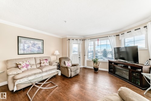 304 17150 94A Avenue, Edmonton, AB - Indoor Photo Showing Living Room