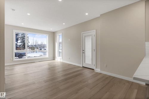 10011 162 Street, Edmonton, AB - Indoor Photo Showing Other Room