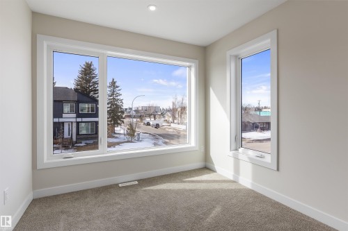 10011 162 Street, Edmonton, AB - Indoor Photo Showing Other Room