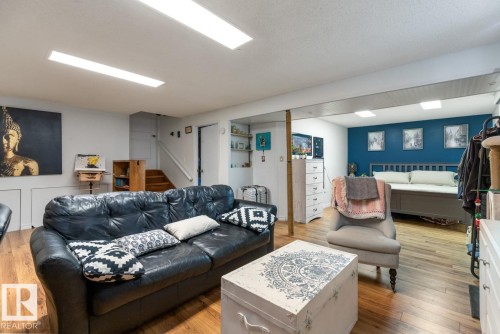 Living area with light wood-style floors - 14 Lester Crescent, St. Albert, AB - Indoor