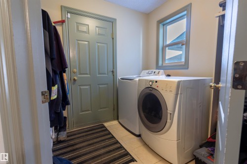 11813 12 Avenue, Edmonton, AB - Indoor Photo Showing Laundry Room