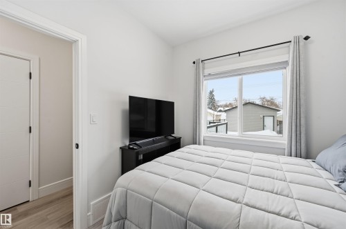 10909 151 Street, Edmonton, AB - Indoor Photo Showing Bedroom