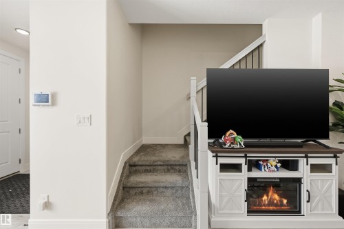 10909 151 Street, Edmonton, AB - Indoor Photo Showing Other Room