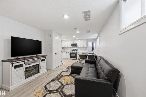 10909 151 Street, Edmonton, AB - Indoor Photo Showing Living Room
