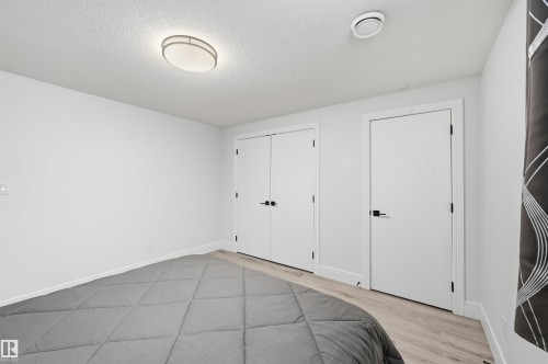 10909 151 Street, Edmonton, AB - Indoor