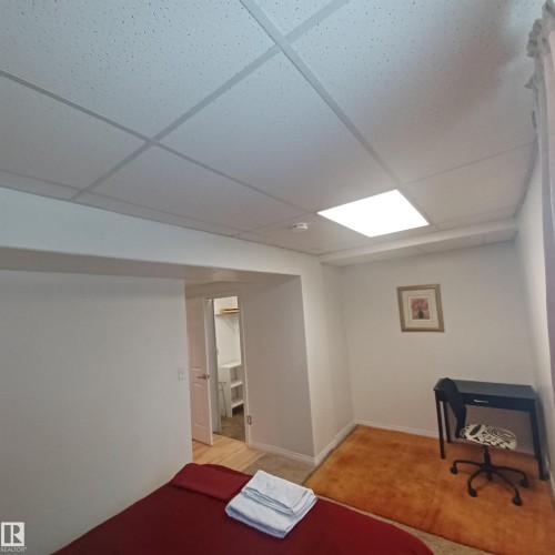 2036 Towne Centre Boulevard Nw, Edmonton, AB - Indoor