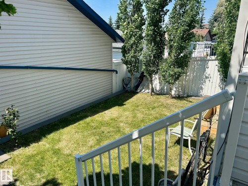 2036 Towne Centre Boulevard Nw, Edmonton, AB - Outdoor With Exterior