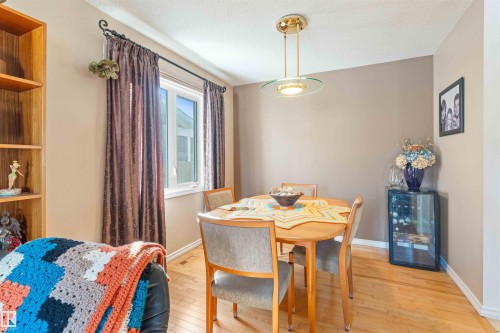 12127 152A Avenue, Edmonton, AB - Indoor Photo Showing Dining Room