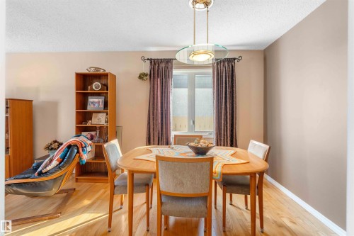 12127 152A Avenue, Edmonton, AB - Indoor Photo Showing Dining Room