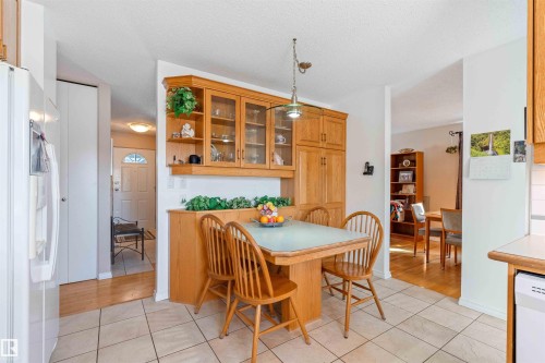 12127 152A Avenue, Edmonton, AB - Indoor Photo Showing Dining Room