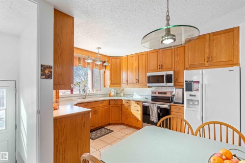 12127 152A Avenue, Edmonton, AB - Indoor