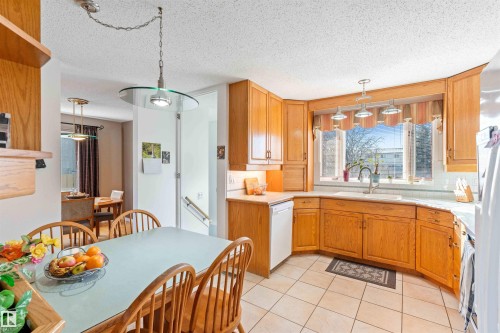 12127 152A Avenue, Edmonton, AB - Indoor