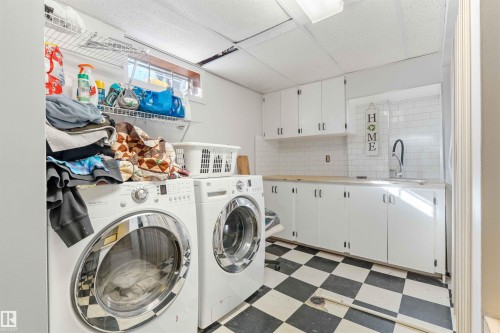 12127 152A Avenue, Edmonton, AB - Indoor Photo Showing Laundry Room