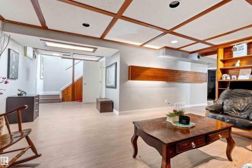 12127 152A Avenue, Edmonton, AB - Indoor