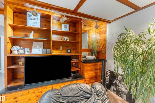 12127 152A Avenue, Edmonton, AB - Indoor