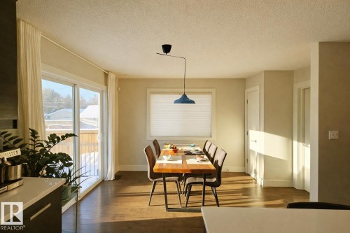 10433 70 Avenue, Edmonton, AB - Indoor Photo Showing Dining Room