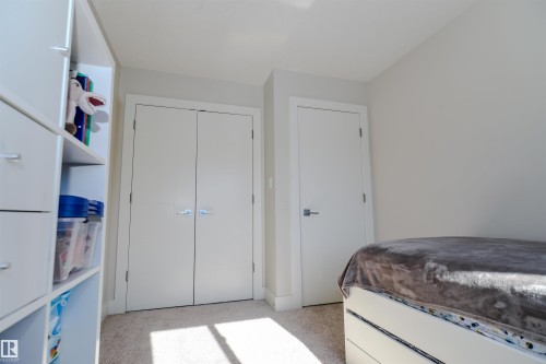 10433 70 Avenue, Edmonton, AB - Indoor