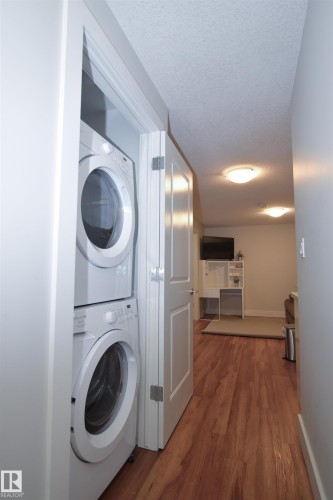 10433 70 Avenue, Edmonton, AB - Indoor Photo Showing Laundry Room