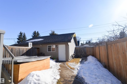 10433 70 Avenue, Edmonton, AB - Outdoor