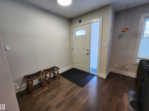 10433 70 Avenue, Edmonton, AB - Indoor Photo Showing Other Room