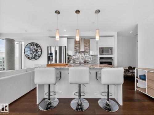 1401 11969 Jasper Avenue, Edmonton, AB - Indoor Photo Showing Kitchen With Upgraded Kitchen