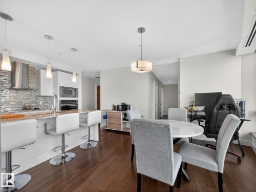 1401 11969 Jasper Avenue, Edmonton, AB - Indoor