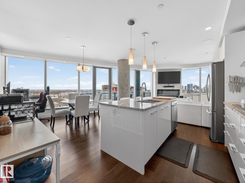 1401 11969 Jasper Avenue, Edmonton, AB - Indoor Photo Showing Kitchen With Upgraded Kitchen